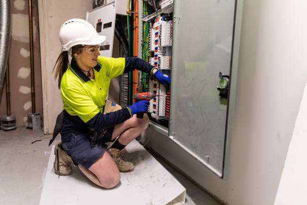 Best Local Electrician Companies  in Tioga Terrace, NY